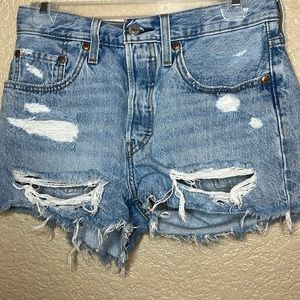 Women’s Levi shorts.